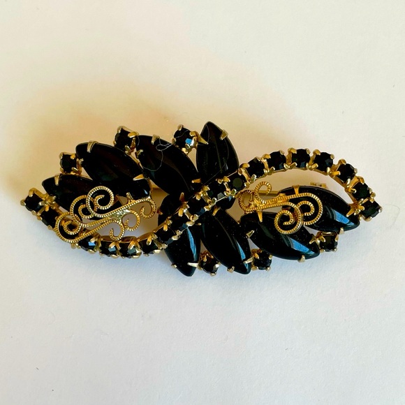 Vintage Black Navette And Rhinestone With Goldtone Pronged Brooch - Picture 2 of 8